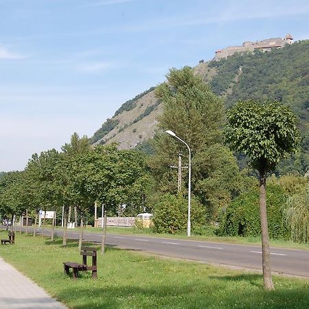 Zach Klara Utcai Apartman Visegrád Dış mekan fotoğraf